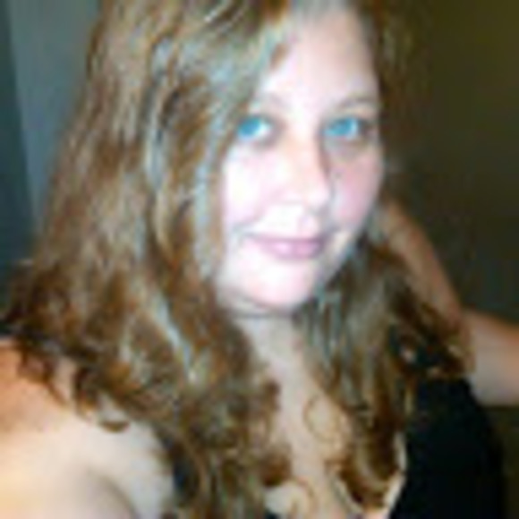 Meet your Posher, Michelle - Picture 1 of 1